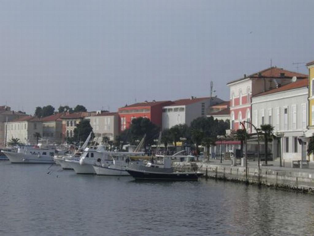 Sendi Apartamento Poreč Exterior foto