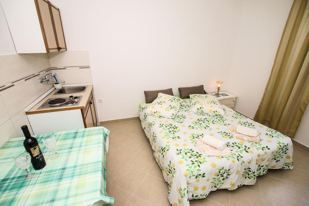 Sendi Apartamento Poreč Exterior foto