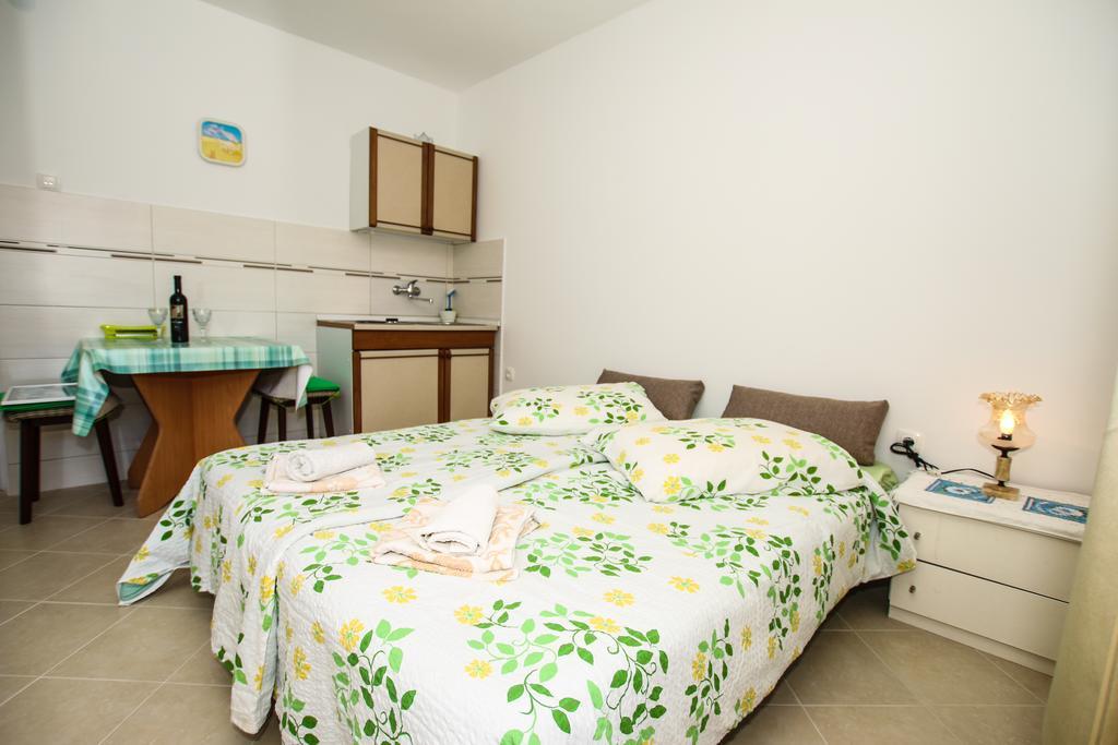 Sendi Apartamento Poreč Exterior foto